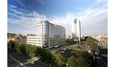 標(biāo)題：烏蘭察布中心醫(yī)院門(mén)診樓
瀏覽次數(shù)：4406
發(fā)表時(shí)間：2020-12-15